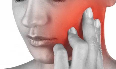 Болит одна сторона челюсти и голова