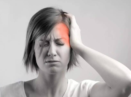 болит левый висок кружится голова
